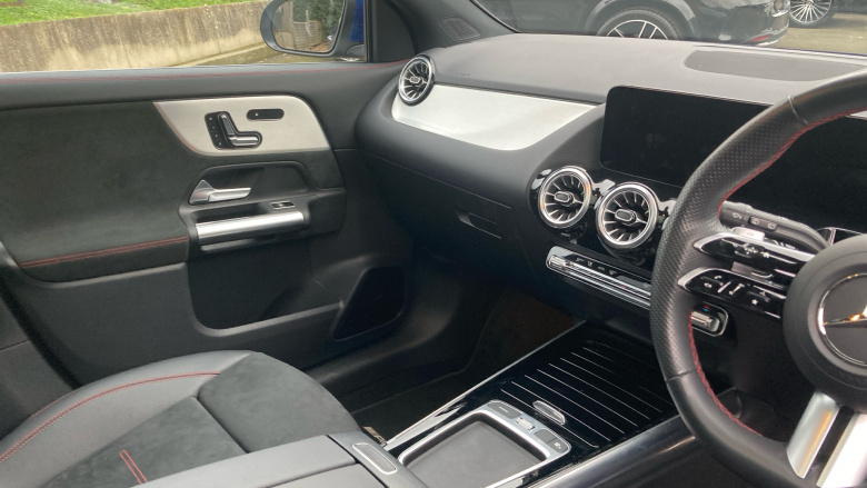 Mercedes-Benz GLA 220d 4Matic AMG Line Premium Plus 5dr Auto Diesel Hatchback